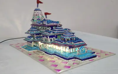 सोने, चांदी और हीरे से काशी के शिल्पकार ने बनाई श्रीराम मंदिर की अनुकृति