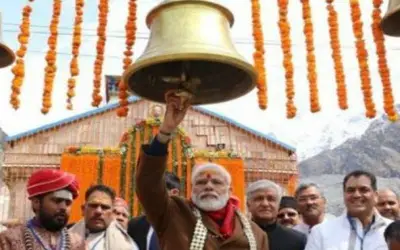 दिवाली पर पीएम मोदी ने की केदारनाथ में पूजा
