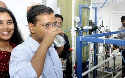 अब दिल्ली वालों को मुफ़्त पानी पिलाएंगे केजरीवाल
