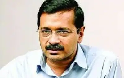 केजरीवाल ने साधा राहुल-मोदी की मंदिर-मस्जिद यात्रा पर निशाना