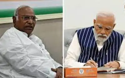 मोदी सरकार निरंकुश होकर ‘एकल पार्टी शासन’ चाहती है : खड़गे