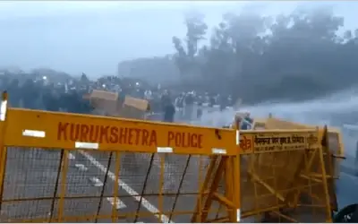 प्रदर्शनकारी किसानों को दिल्ली में घुसने की इजाज़त नहीं