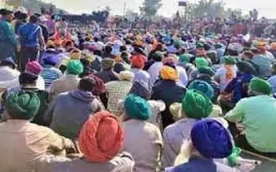शराब फैक्ट्री को बंद कराने के लिए लाखों किसान पंजाब में हो रहे हैं इकट्ठे