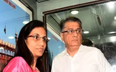 चंदा कोचर और पति दीपक कोचर को बॉम्बे हाई कोर्ट से मिली अंतरिम जमानत