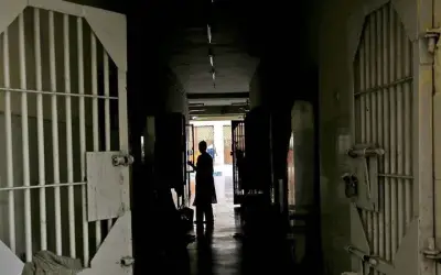 कोलकाता में कैदियों के लिए बनेगा आइसोलेशन सेल