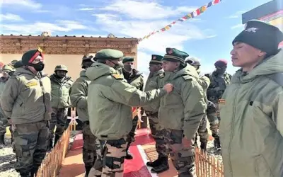 जवानों का मनोबल बढ़ाने लद्दाख पहुंचे सेनाप्रमुख
