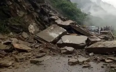 रायगड में पहाड़ का मलबा गिरने से 36 की मौत