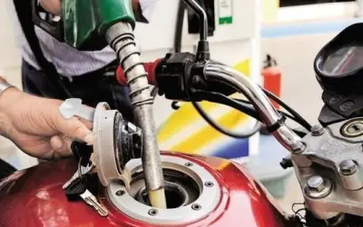 आज भी पेट्रोल-डीजल की कीमत में कटौती