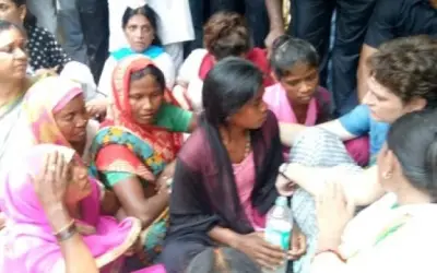 प्रियंका फिर आएंगी पीड़ितों से मिलने
