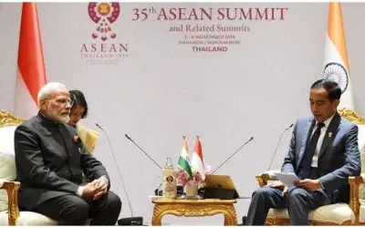 आसियान शिखर सम्मेलन में प्रधानमंत्री नरेंद्र मोदी