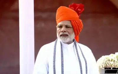 मैं आतंकवाद और भ्रष्टाचार मिटाना चाहता हूं और विपक्ष मुझे : मोदी