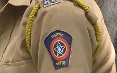 पुलिसवाली ने अपने जबरिया प्रेमी के खिलाफ शिकायत करवाई दर्ज