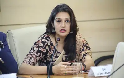 ट्विटर पर भीड़ गए पोलैंड के राजदूत और शिवसेना की उपनेता प्रियंका चतुर्वेदी, जानें माजरा