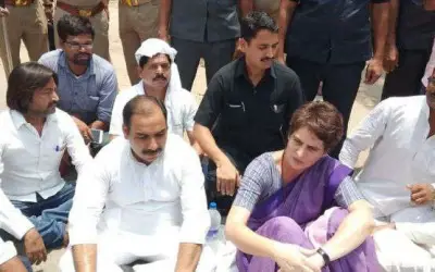 सोनभद्र जा रहीं प्रियंका गांधी वाड्रा गिरफ़्तार