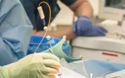 80 साल की बुजुर्ग महिला के दिमाग में एक इंच लंबी सुई का चला पता