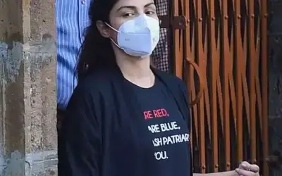 रिया हुई रिहा