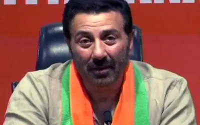 चुनाव में अधिक खर्च करने के मुद्दे पर फंस सकते हैं सनी देओल