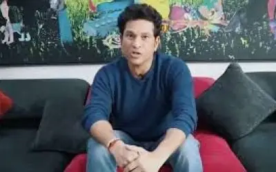 गरीब आदिवासी बच्चों की मदद के लिए सचिन आए आगे