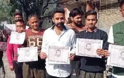 सनी देयोल की गुमशुदगी वाले पोस्टर में 50 हजार का इनाम