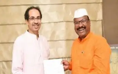 शिवसेना के सत्तार ने दिया उद्धव सरकार से इस्तीफ़ा