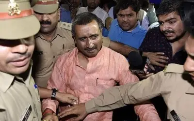 भाजपा के पूर्व नेता कुलदीप सेंगर को दस साल की कैद