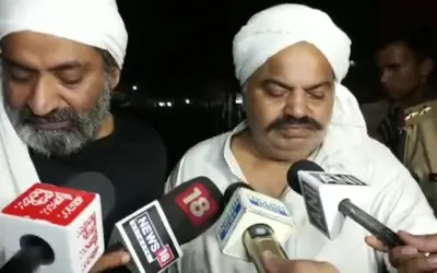 पुलिस सुरक्षा में अतीक अहमद और उसके भाई अशरफ की गोली मारकर हत्या