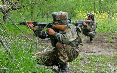 जम्मू-कश्मीर में एक जवान शहीद दो आतंकवादी ढेर