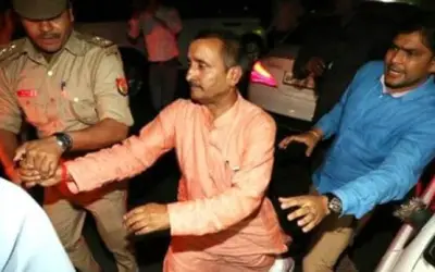उन्नाव रेप केस में बीजेपी विधायक कुलदीप सिंह सेंगर समेत 10 लोगों के ख़िलाफ़ मामला  दर्ज