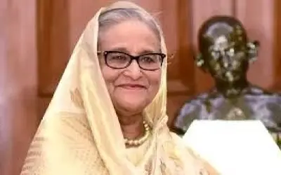 शेख हसीना ने पीएम पद से दिया इस्तीफा, बांग्लादेश में सेना संभालेंगी कमान
