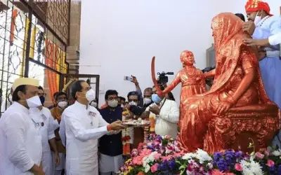 शिवाजी महाराज हमारी धमनियों और रक्त में हैं : उद्धव ठाकरे