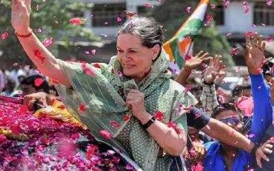 बीजेपी ने की सोनिया गांधी के खिलाफ चुनाव आयोग से शिकायत