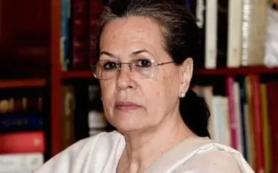 76 वर्षीय सोनिया गांधी अस्पताल में भर्ती