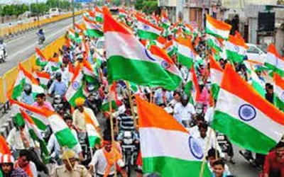 तिरंगा यात्रा में बीजेपी सक्रिय तो विपक्ष निष्क्रिय