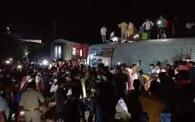 नॉर्थ ईस्ट एक्सप्रेस हुईदानापुर में पटरी से उतरी, चार की मौत, सौ से ज्यादा घायल