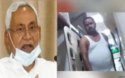 ट्रेन में नंग-धड़ंग घूमनेवाले जेडीयू विधायक के खिलाफ एफआईआऱ दर्ज