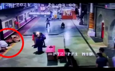 महिला RPF की सतर्कता से बची महिला यात्री की जान