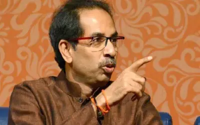 सावरकर का अपमान करने वालों को पीटा जाना चाहिए: उद्धव ठाकरे