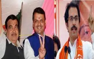 गडकरी के नाम पर फडणवीस और उद्धव में सियासी घमासान