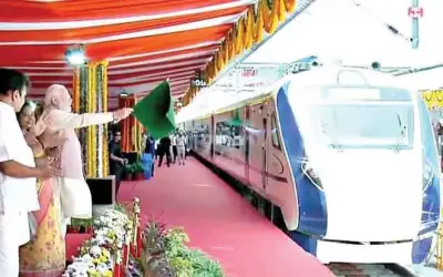 पीएम मोदी ने दी चेन्नई-तेलंगाना को वंदे भारत की सौगात