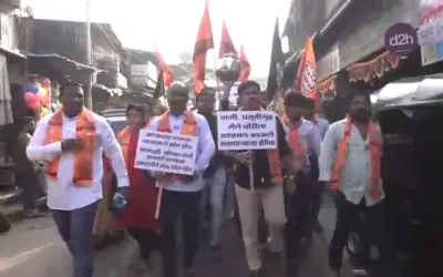 मुंबई : मालाड के अप्पापाड़ा में पानी किल्लत के विरोध में मनसे का विरोध मार्च