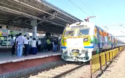 इगतपुरी से भुसावल तक चलने वाली पैसेंजर मेमो रेल फिर हुई शुरू