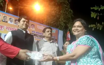 मनपा चुनाव से पहले महिलाओं को रिझाने में जुटी बीजेपी