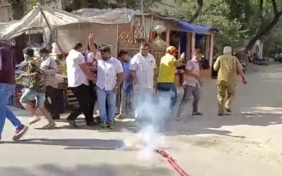 नवाब मलिक की गिरफ्तारी, भारतीय जनता युवा मोर्चा ने मनाया जश्न