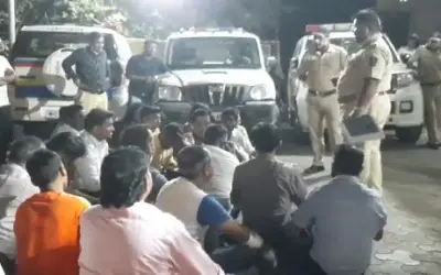 मुंबई : BJP विधायक के खिलाफ लगाए गए भड़काऊ पोस्टर