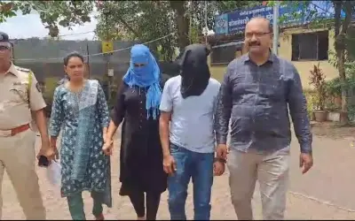 पुलिस इंस्पेक्टर बनकर ठगी करने वाली शातिर महिला को पुलिस ने किया गिरफ्तार