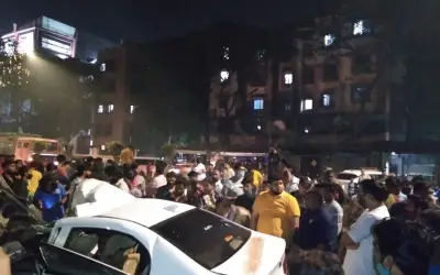 Honda Civic going from Gorai to Borivali collided with car, 2 person dead -in24news
