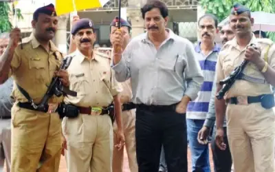 पूर्व पुलिस अधिकारी प्रदीप शर्मा को सुप्रीम कोर्ट से मिली राहत, एंटीलिया विस्फोट मामले में कोर्ट ने दी जमानत