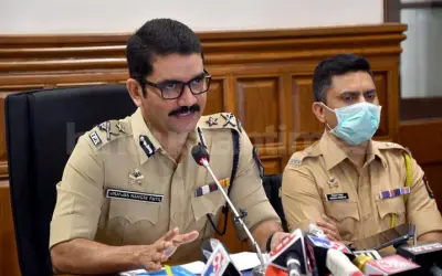 मुंबई पुलिस ने की लोगों से त्योहार को राजनीतिक रंग न देने की अपील