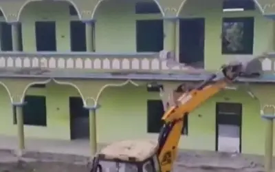 मदरसों के सर्वे पर बौखलाए असदुद्दीन ओवैसी