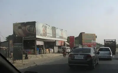 शराब की दुकान हाईवे पर खुलने के संकेत 